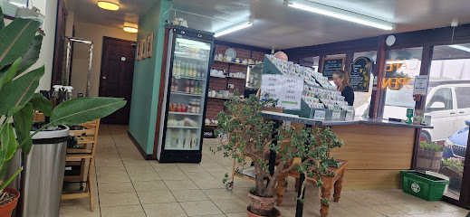 Plant World Gardens, Nursery & Cafe